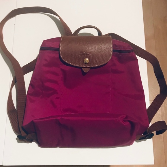 Longchamp Handbags - 💥 💥 SOLD 💥 💥 Longchamp fuchsia backpack 🎒